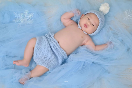 昭通宝宝几个月开始吃辅食